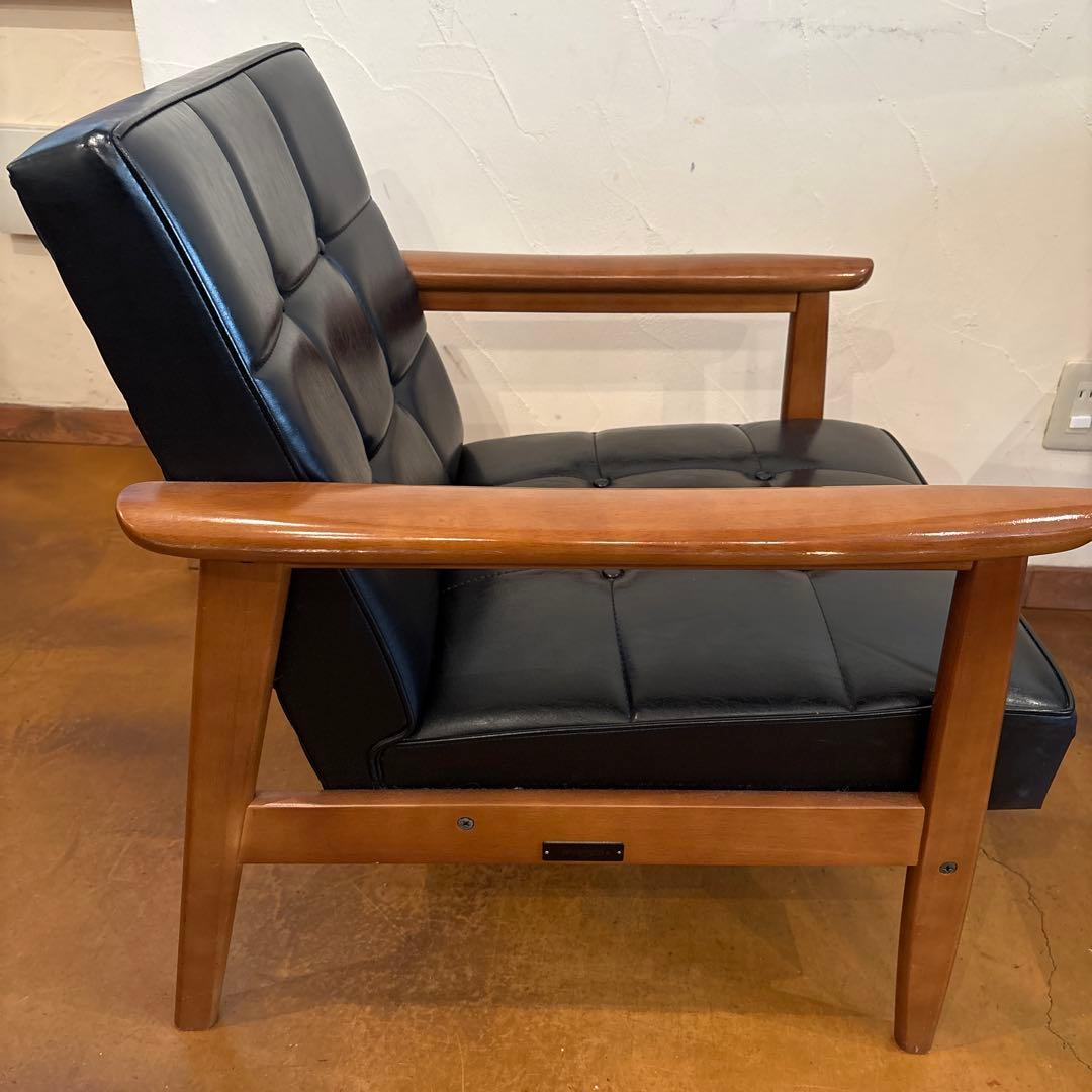 カリモク60 1人掛けソファ 黒②