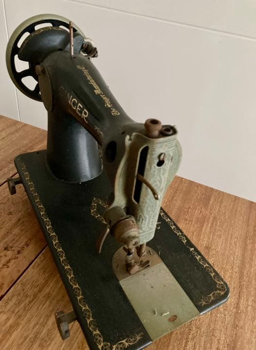 ディスプレイに❤︎アンティーク　シンガーミシン