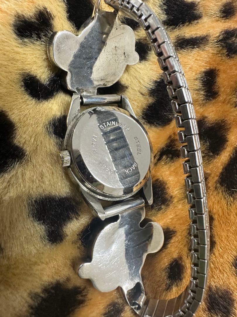 ズニ族　シルバー　ミッキー腕時計