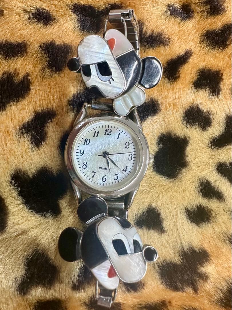 ズニ族　シルバー　ミッキー腕時計