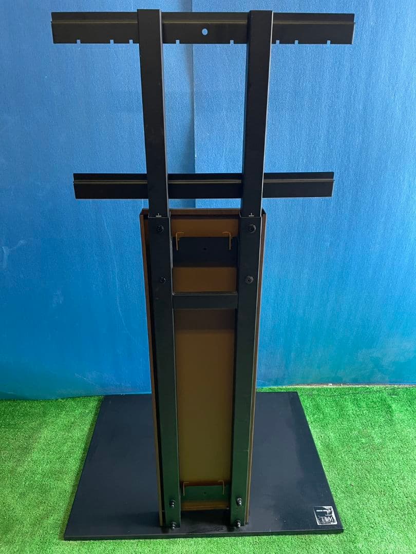 EQUALS WALL seriesブラウンカラー