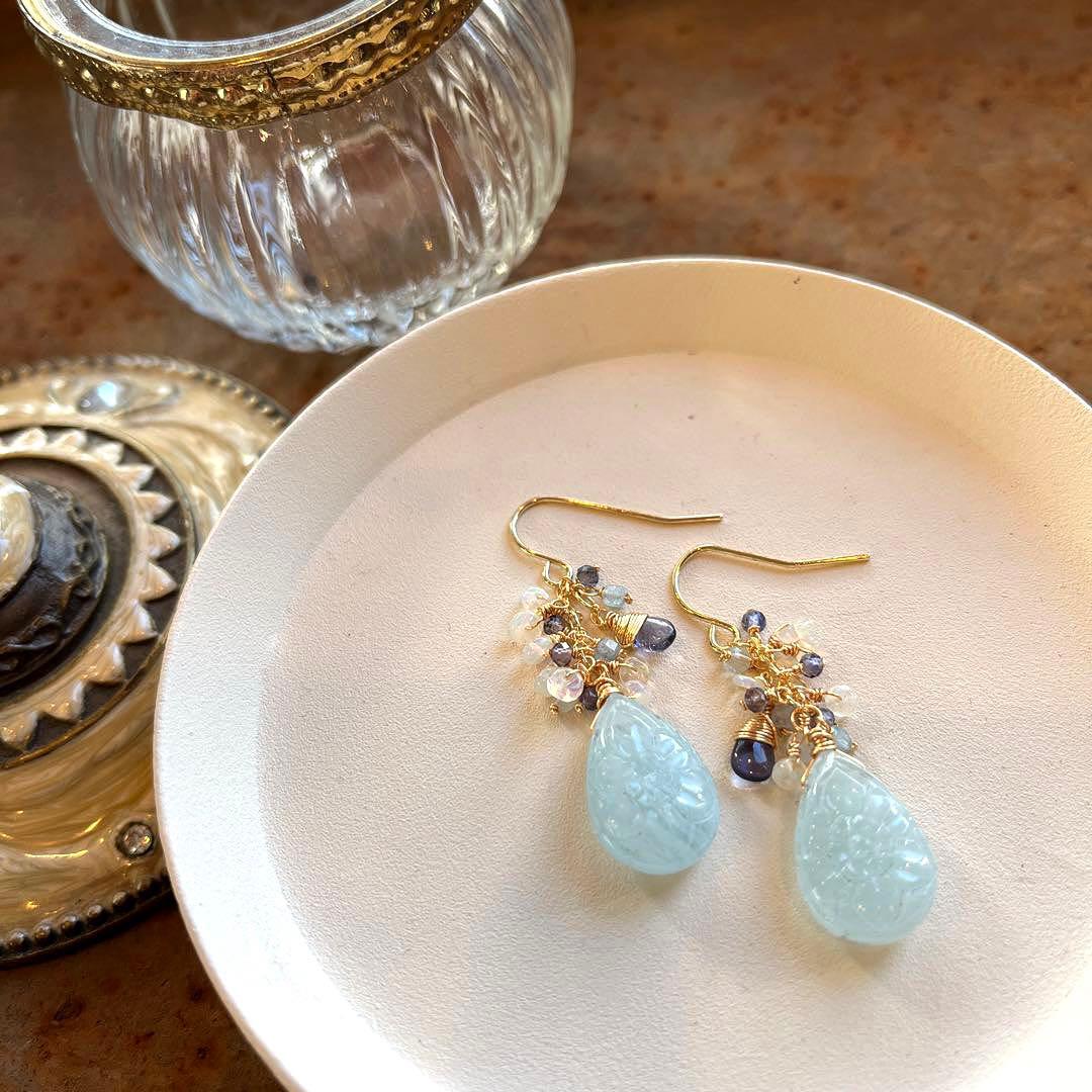 アクアマリンカービング＊ピアスorイヤリング