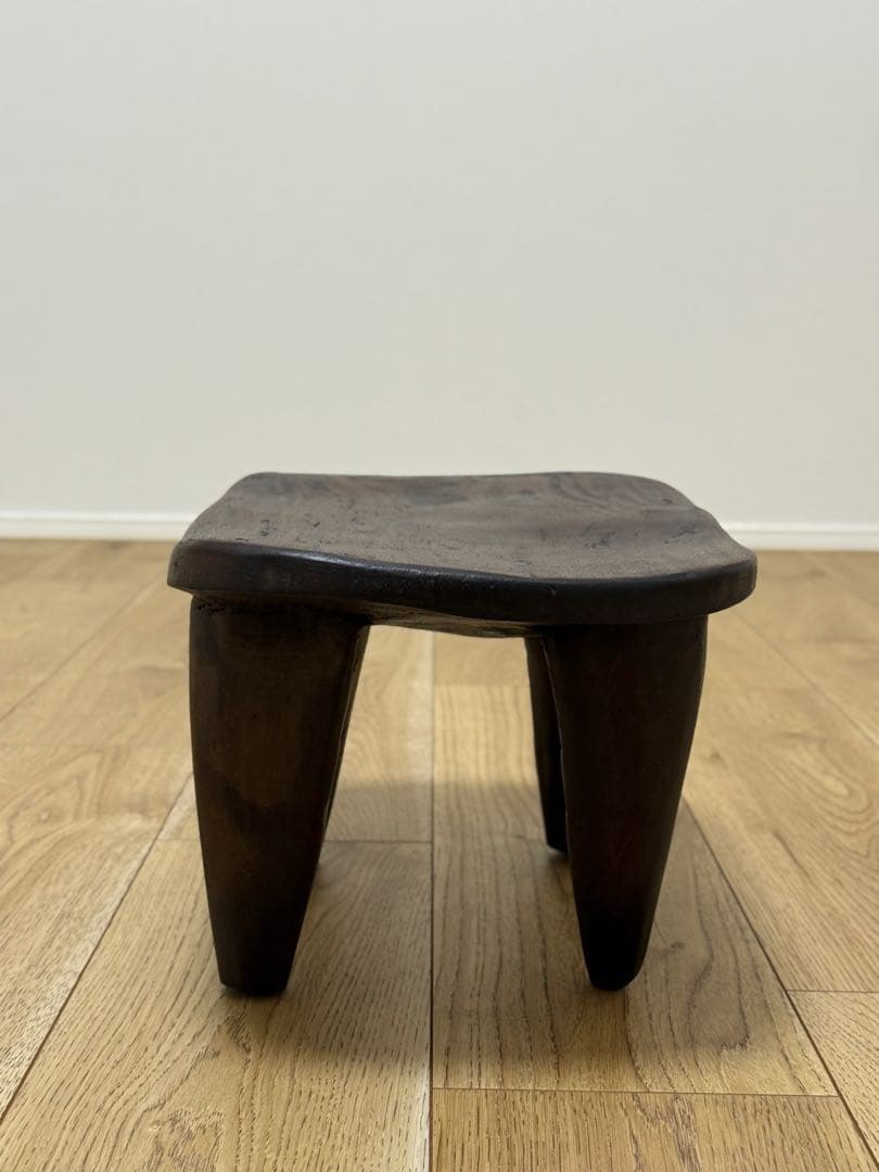 セヌフォ　スツール