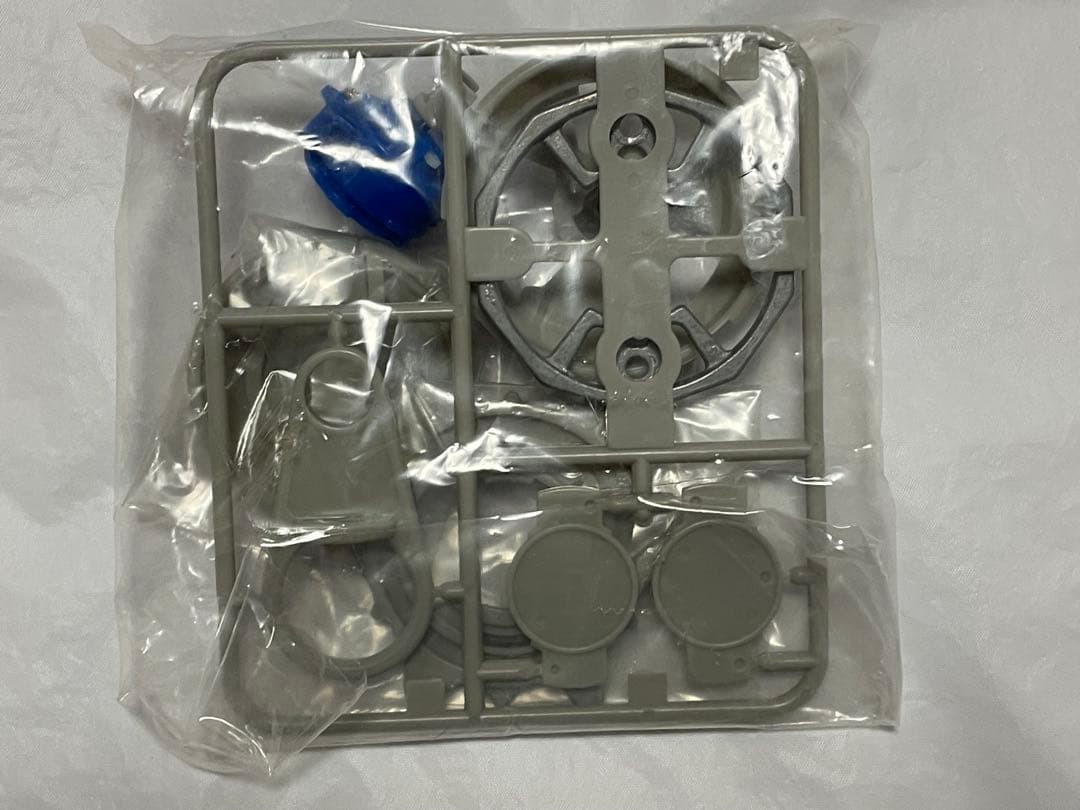 新品未組立　ウルボーグ4 ベイブレード　BEYBLADE 爆転　アニメ　海外