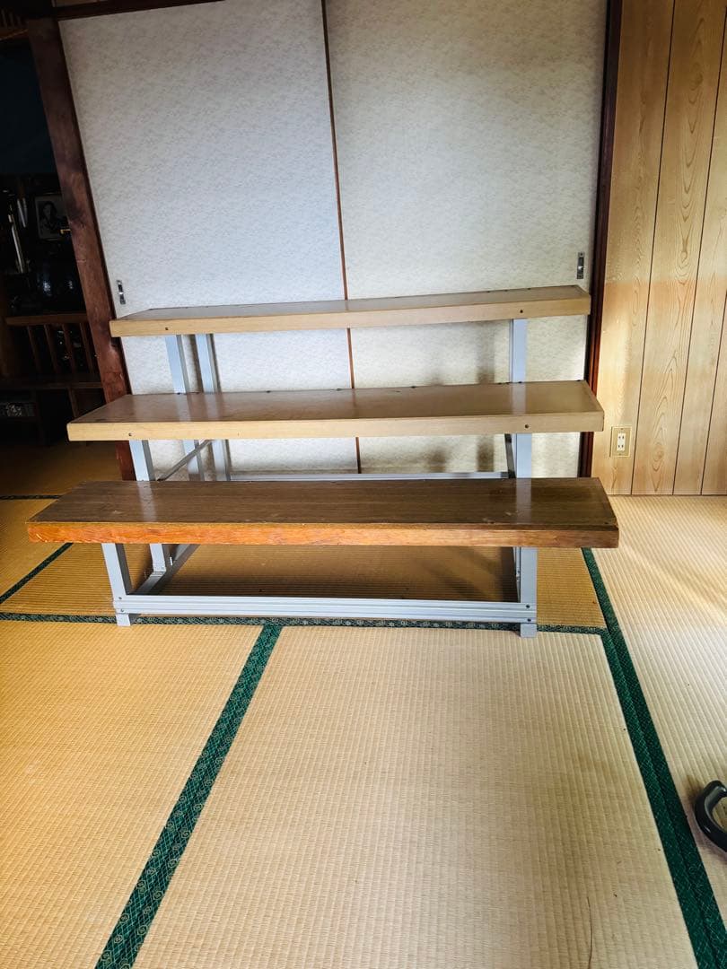 福岡発 三段ラック　雛壇　展示台　陳列台　ガーデンラック　置き台　飾り棚