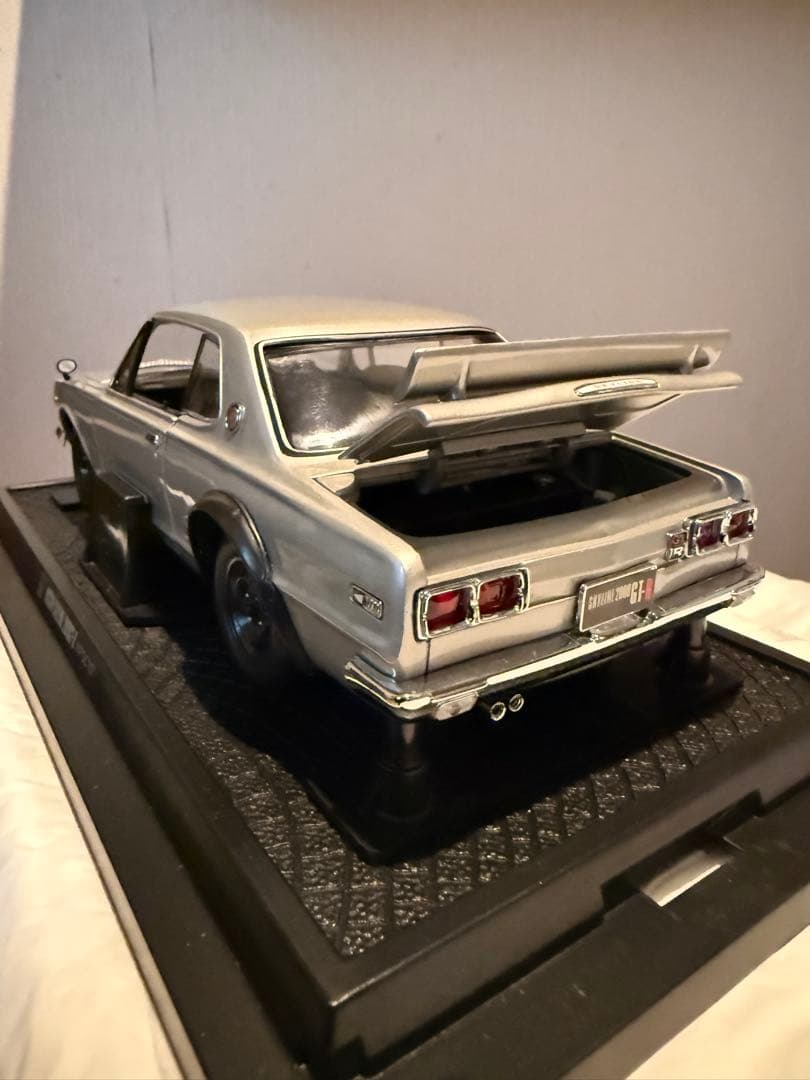 京商　日産スカイライン2000GT-R KPGC-10(初期箱) シルバー