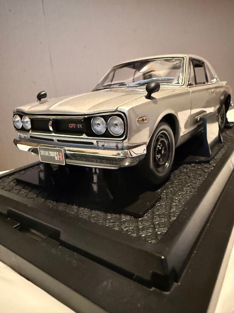 京商　日産スカイライン2000GT-R KPGC-10(初期箱) シルバー