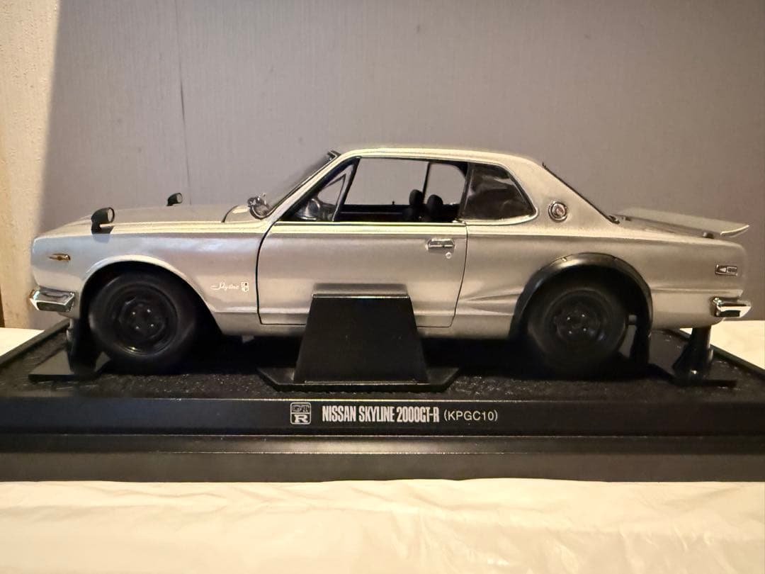 京商　日産スカイライン2000GT-R KPGC-10(初期箱) シルバー