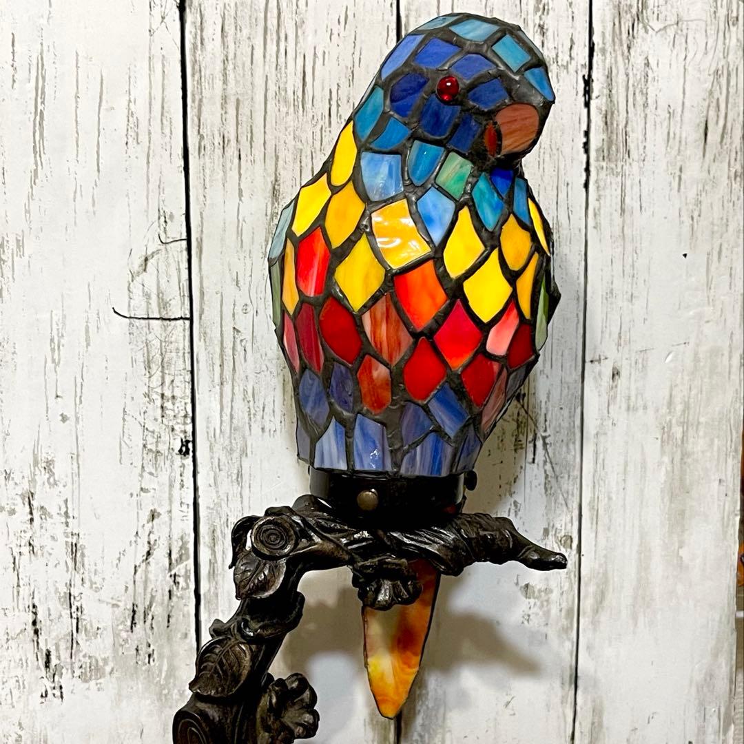 オウムのステンドグラスランプ