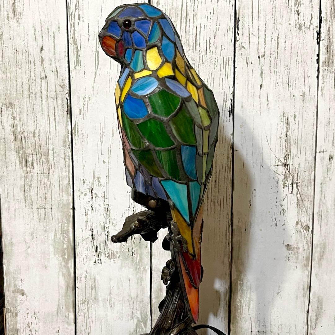 オウムのステンドグラスランプ