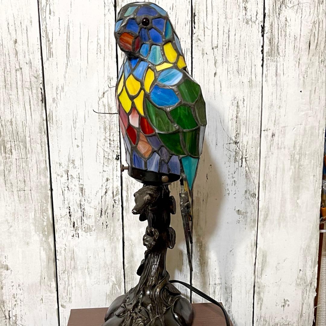 オウムのステンドグラスランプ