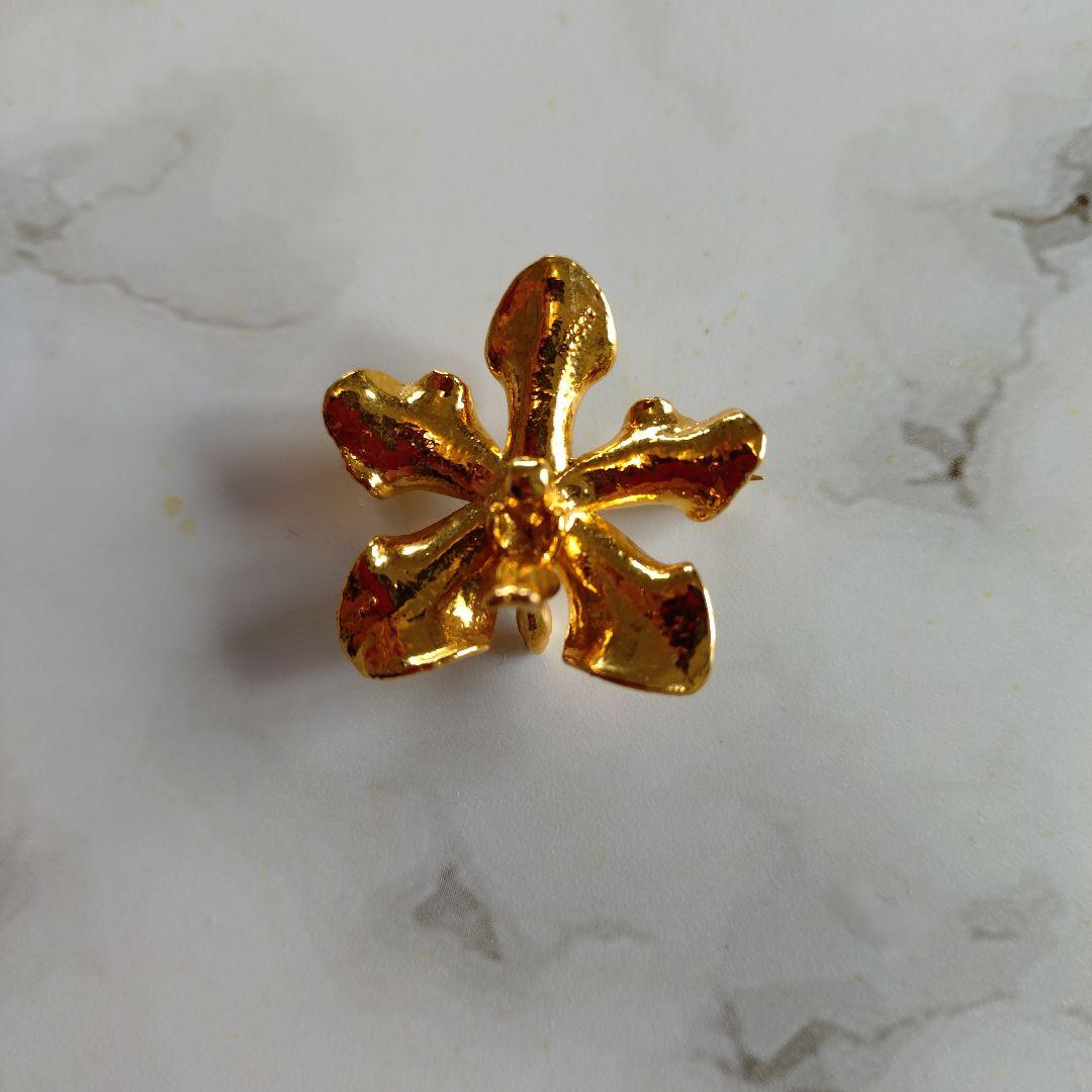シンガポール製 22GP金メッキのランの花のブローチ/ペンダント - メルカリ