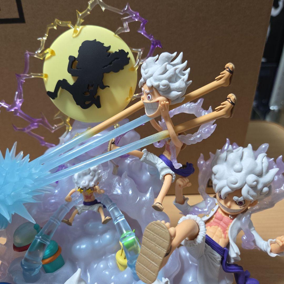 ワンピース ワールドコレクタブルフィギュア PREMIUM- ルフィ ギア5