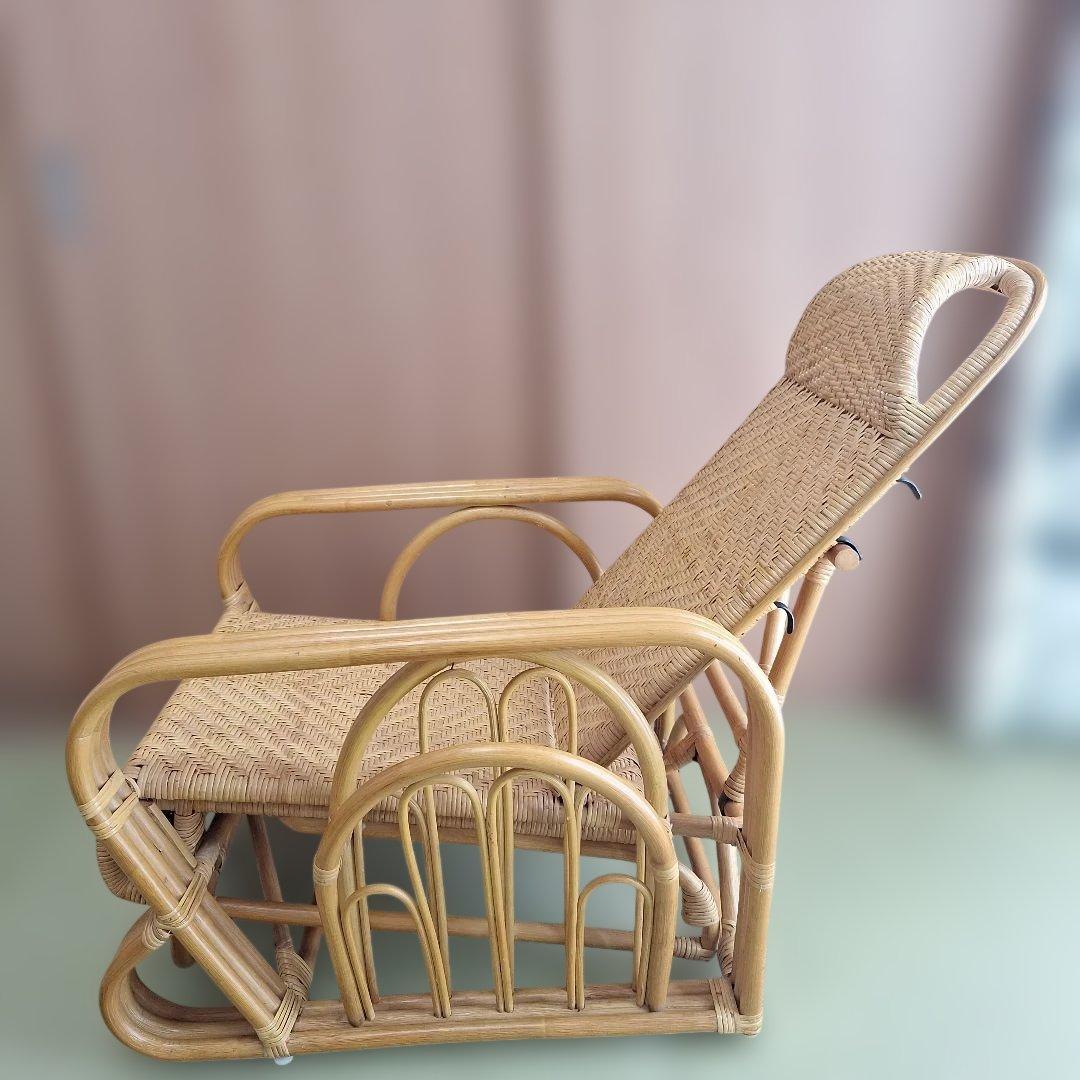 引き取り大歓迎❗ラタン リクライニングチェア マガジンラック付き