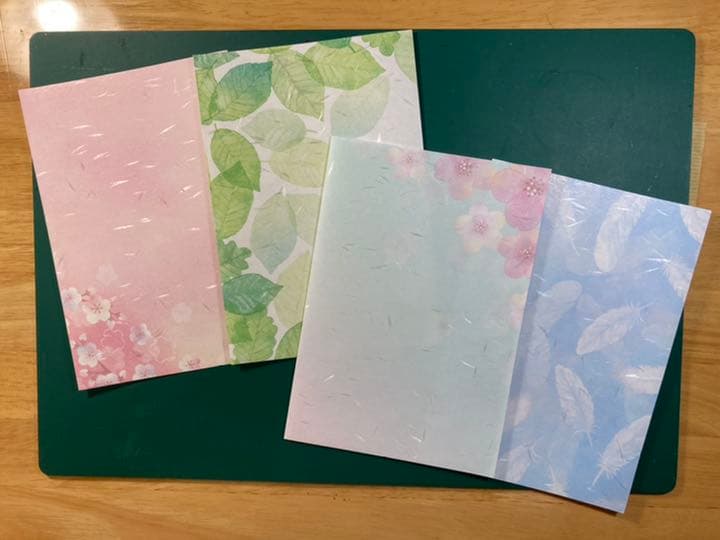 ☆ きれいな和紙 (伊予和紙) ( ⁎ᵕᴗᵕ⁎ )  ☆