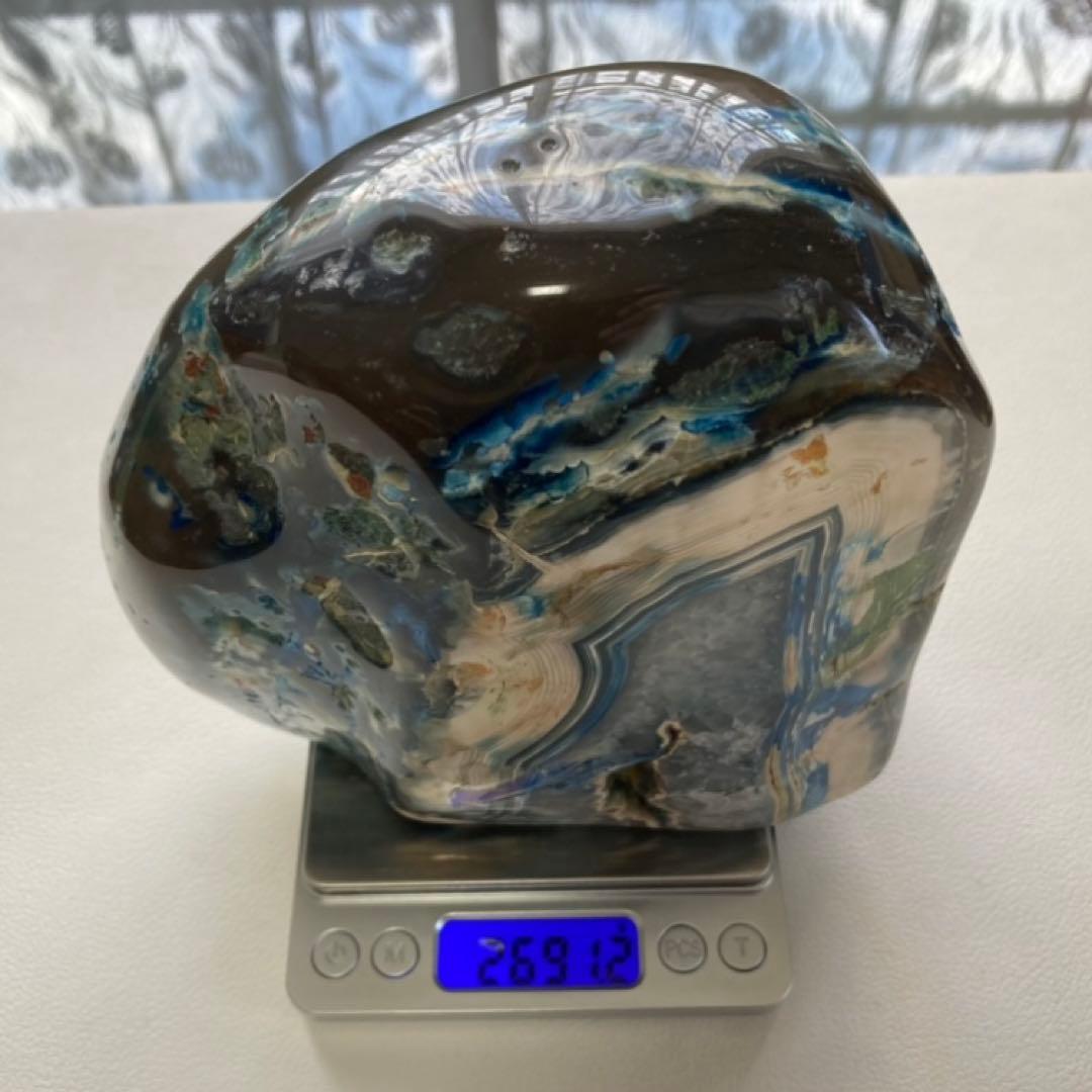 瑪瑙 メノウ 鑑賞石 飾り石 置物 オブジェ 木製 台座付き 青 ブルー