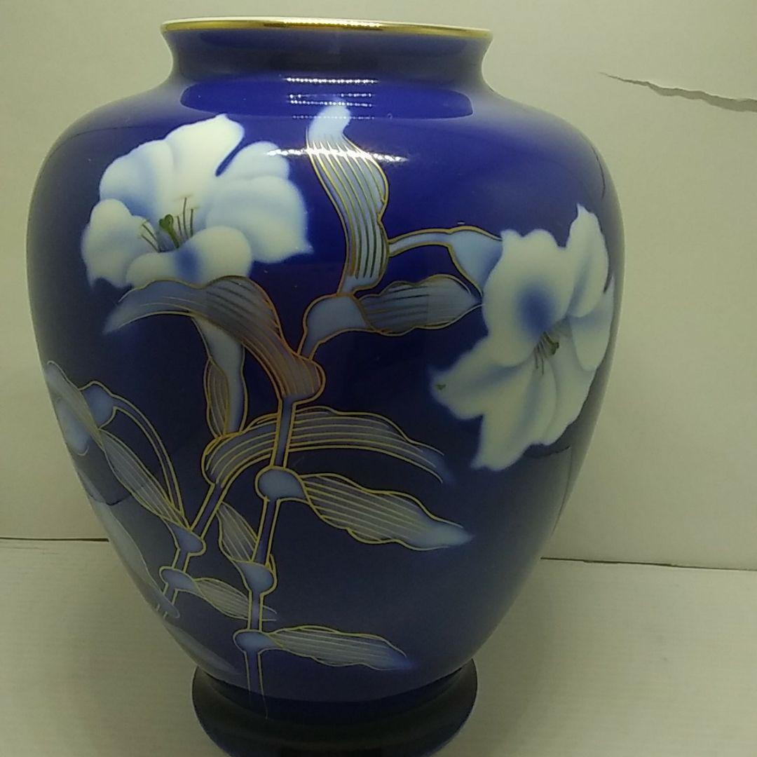 ４１２宮内庁御用達アンティーク深川製磁花瓶ゆり　24.5cm