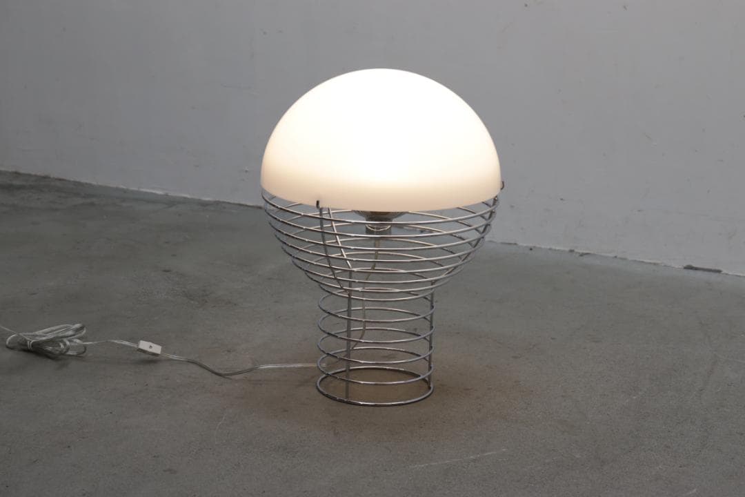 未使用 正規品 ヴェルナー パントン ワイヤーランプ ホワイト 北欧 照明 白