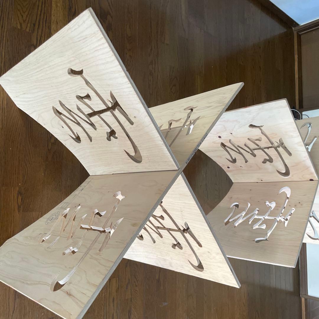 合板製アートデザインアウトドアテーブル 手作り　オリジナル