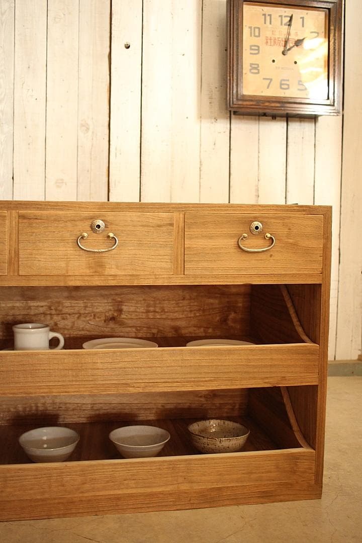 古い木製の引き出し5杯　チェスト　食器棚　古家具　古民家　時代家具