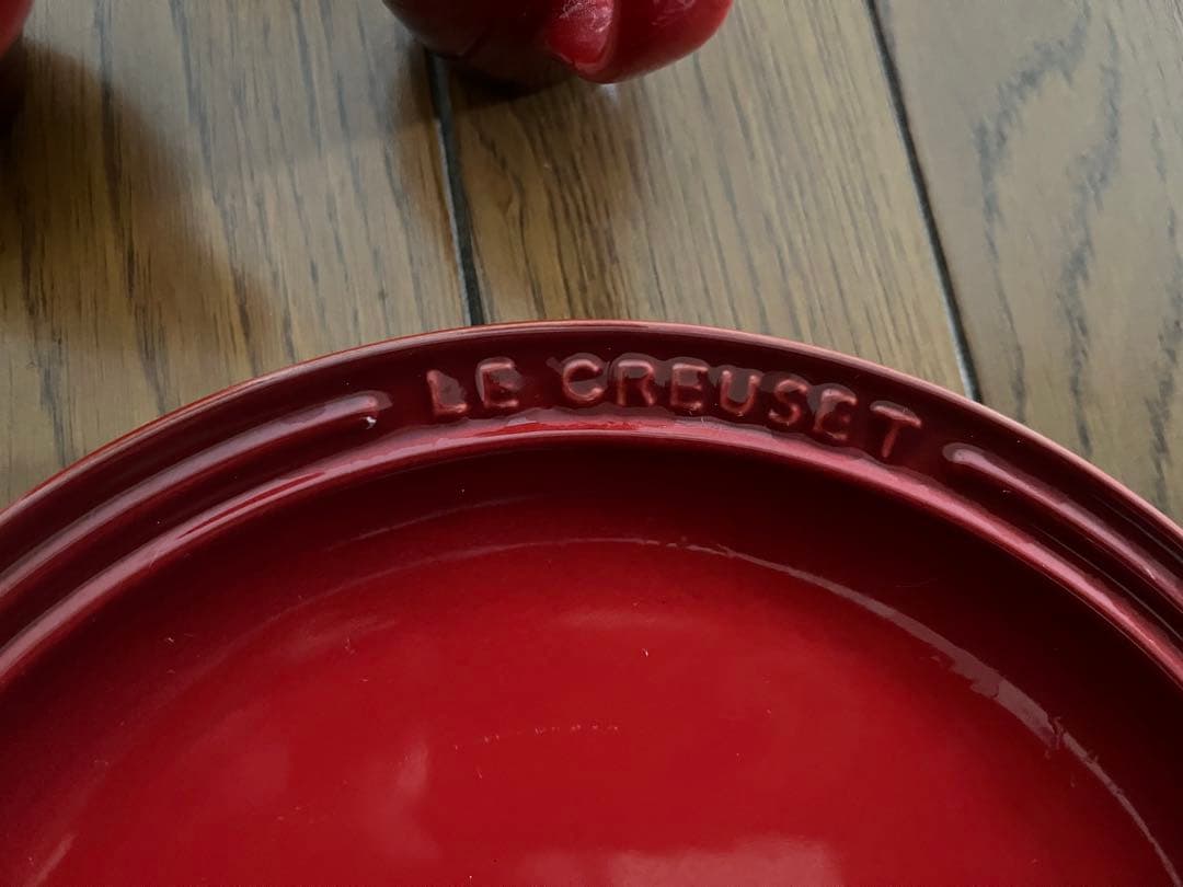 ル・クルーゼの茶碗セット　マグカップ（エッフェル塔）　ソルト＆ペッパー入れ