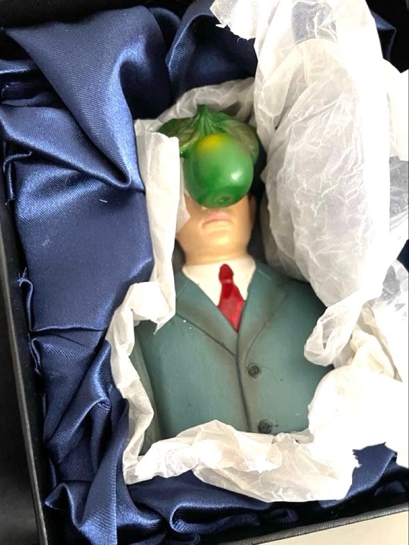 マグリット 人の子 フィギュア オブジェ - メルカリ