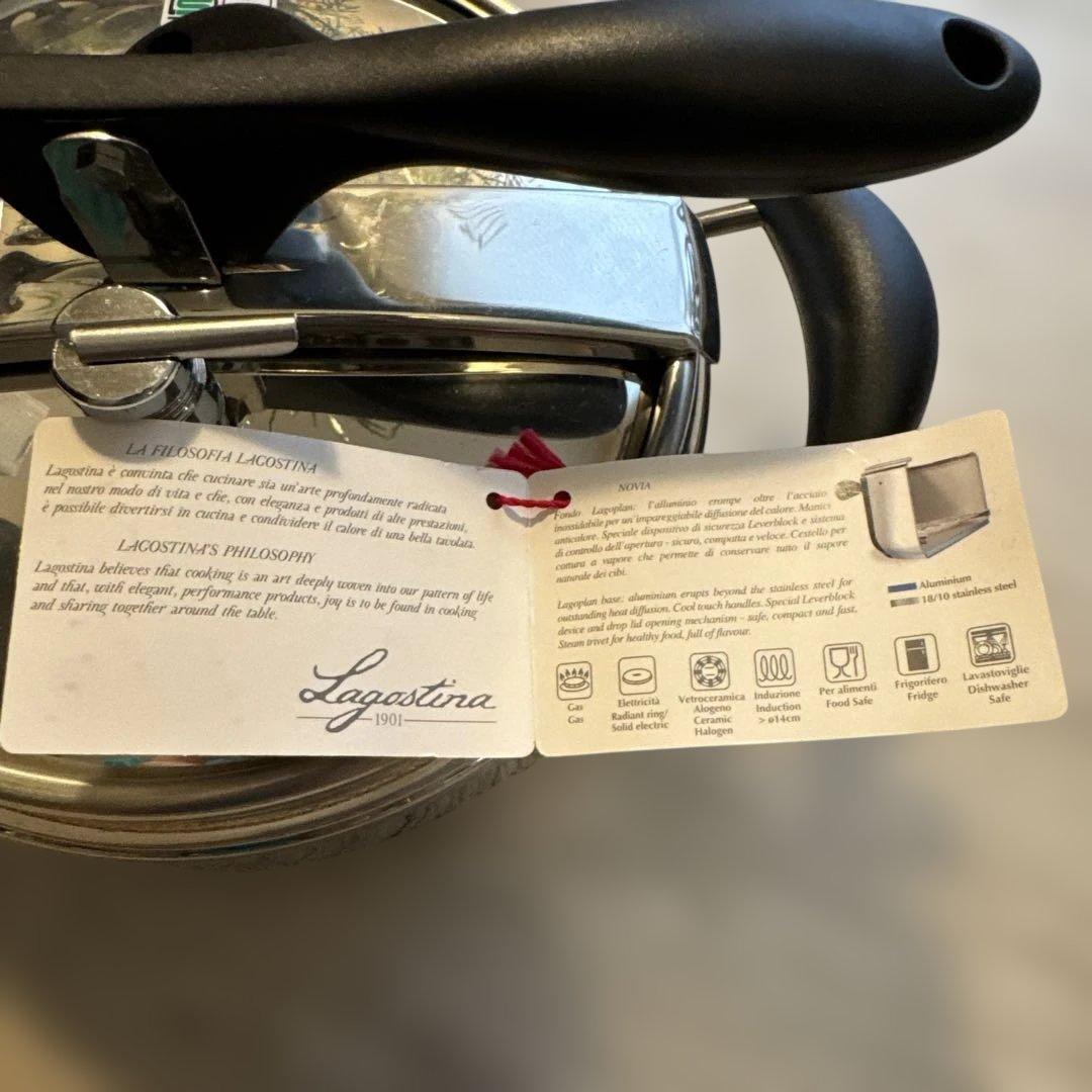 新品 未使用　Lagostina ラゴスティーナ　NOVIA イタリア製圧力鍋