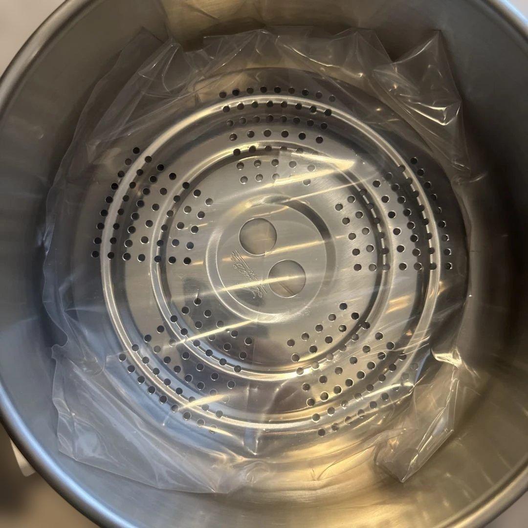 新品 未使用　Lagostina ラゴスティーナ　NOVIA イタリア製圧力鍋