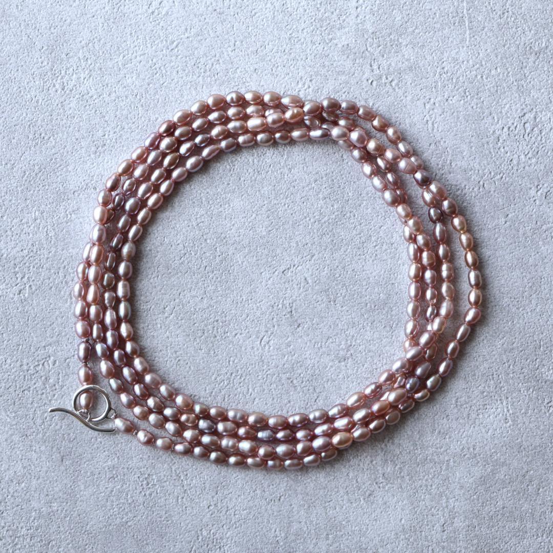 モーブピンクベビーパールロングネックレス　ベビーパール　ピンク　ロングネックレス