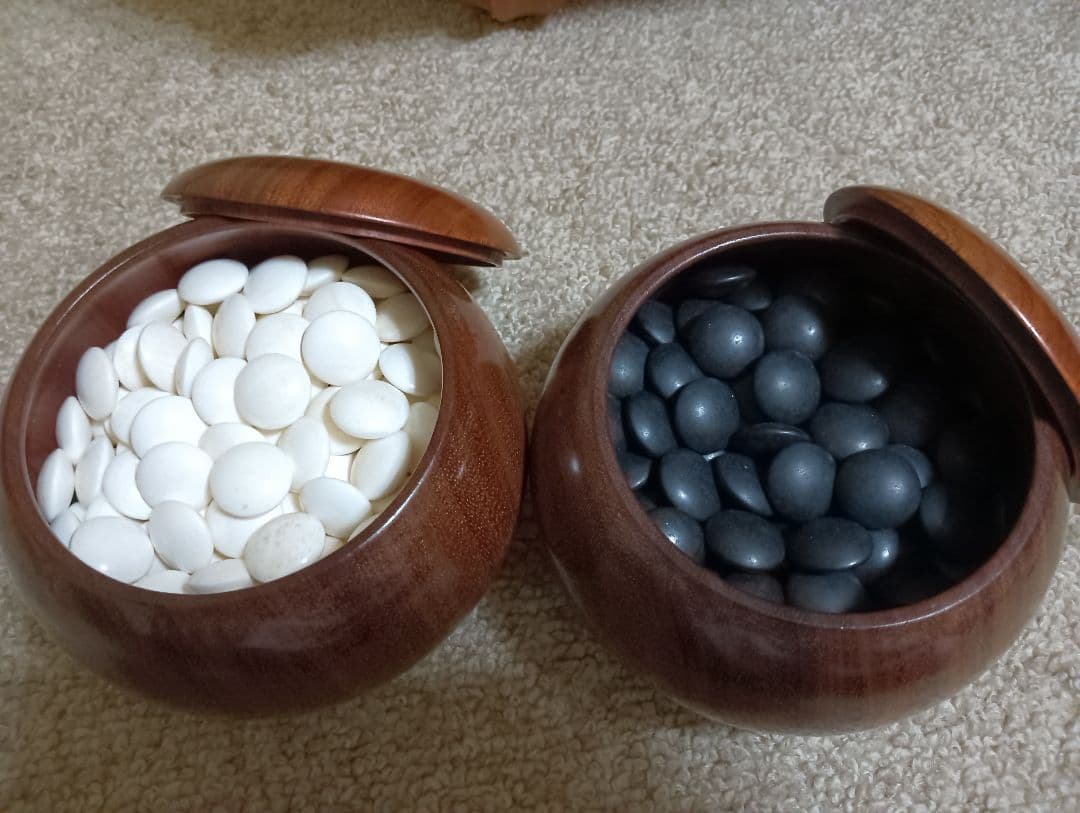 木製囲碁盤と碁石セット