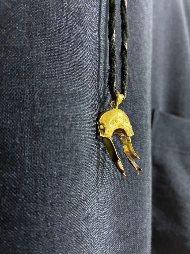 オウゴンオニクワガタ　ネックレス