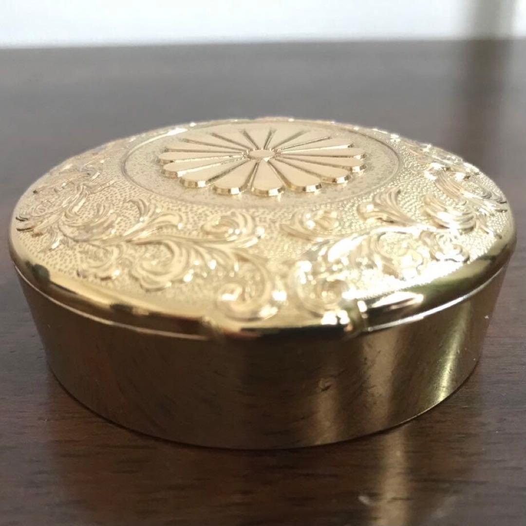 24kgp 金菊御紋の朱肉入れ（使用済） - メルカリ