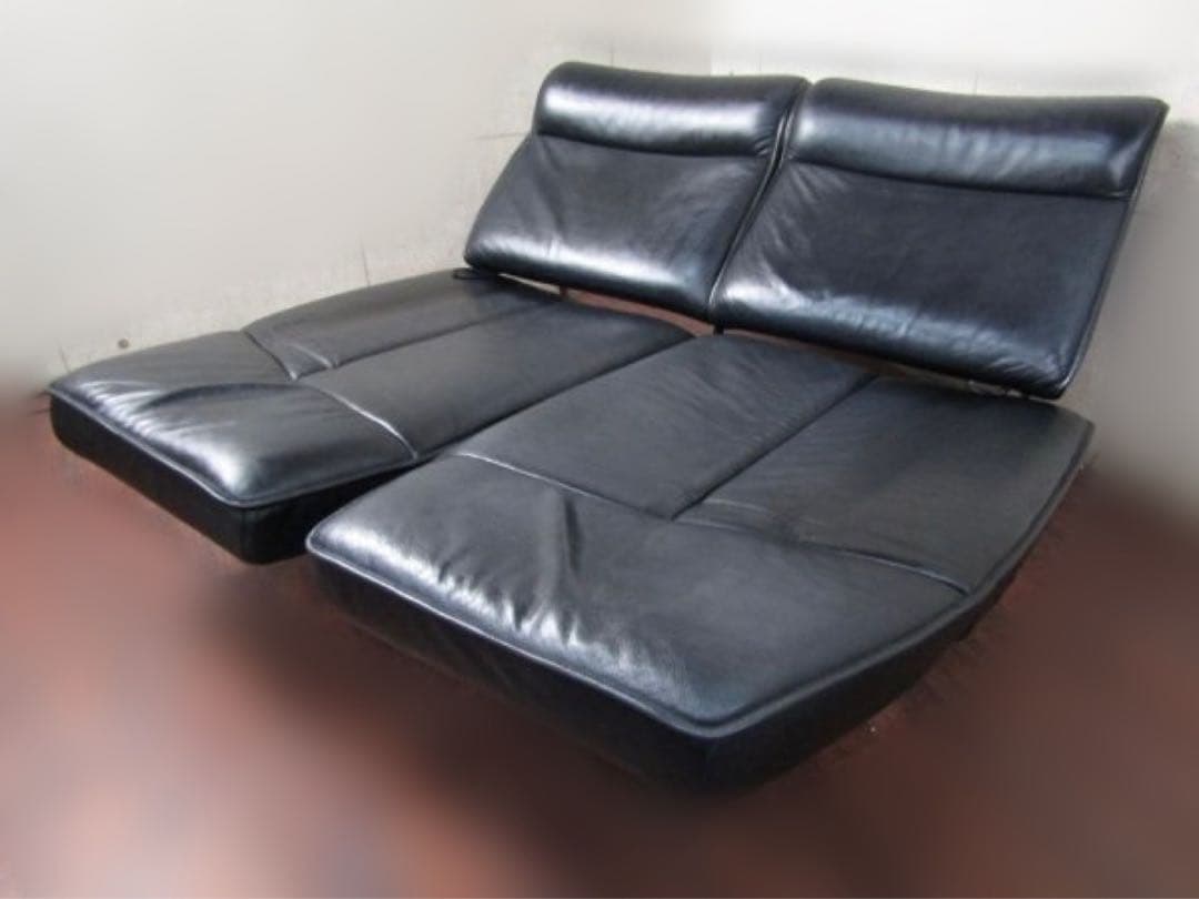 de Sedeデセデ黒総革可動2人掛けソファ　DS-450