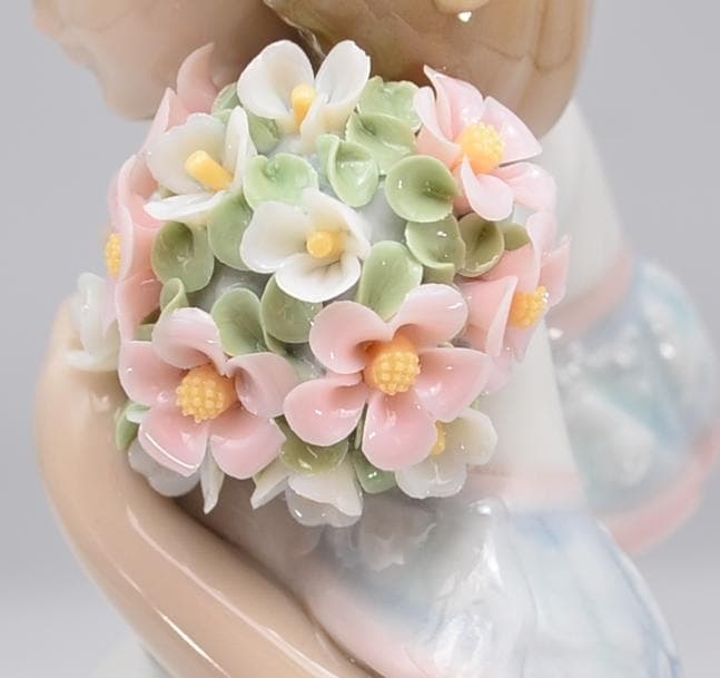 春のブーケ　＃7603　★リヤドロ　スペイン　ポーセリン　光沢仕上げ　絶版　箱付