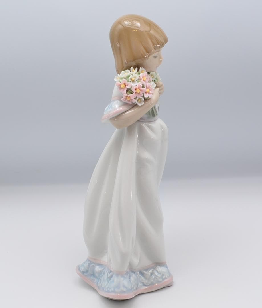 春のブーケ　＃7603　★リヤドロ　スペイン　ポーセリン　光沢仕上げ　絶版　箱付