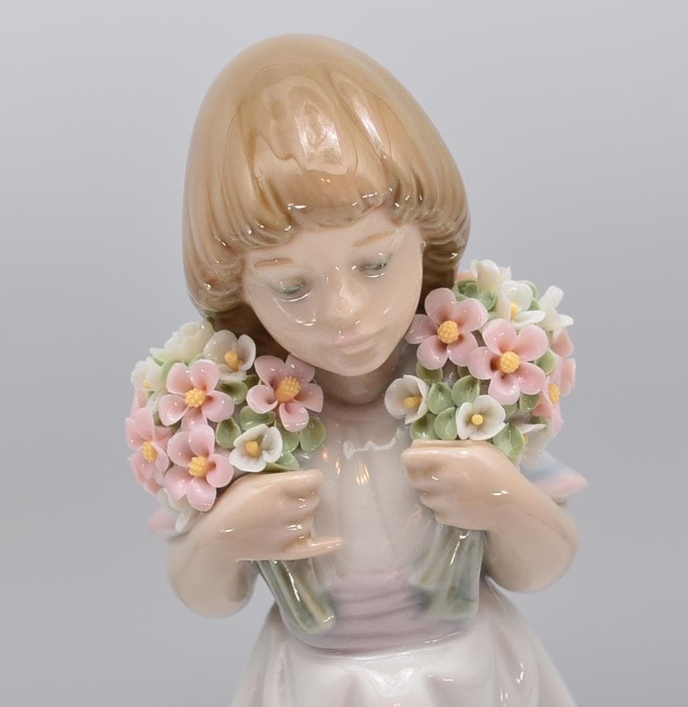 春のブーケ　＃7603　★リヤドロ　スペイン　ポーセリン　光沢仕上げ　絶版　箱付