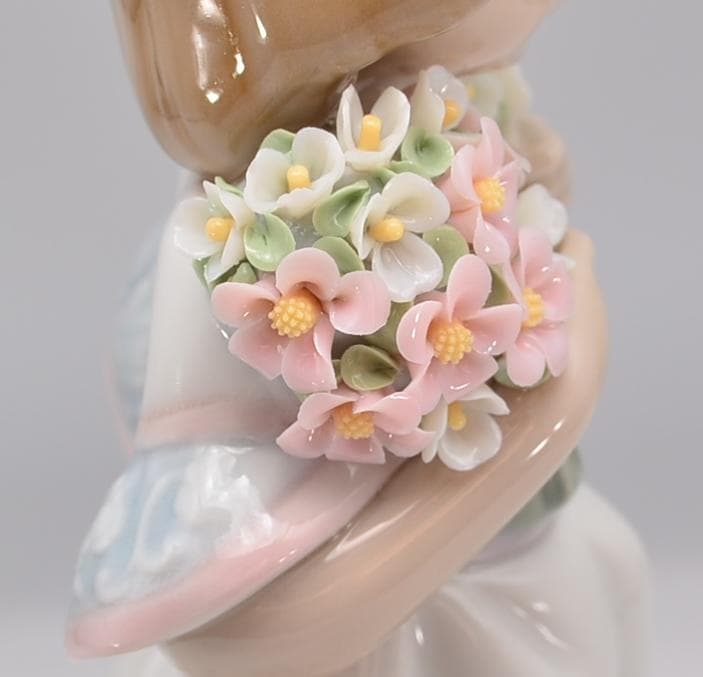 春のブーケ　＃7603　★リヤドロ　スペイン　ポーセリン　光沢仕上げ　絶版　箱付