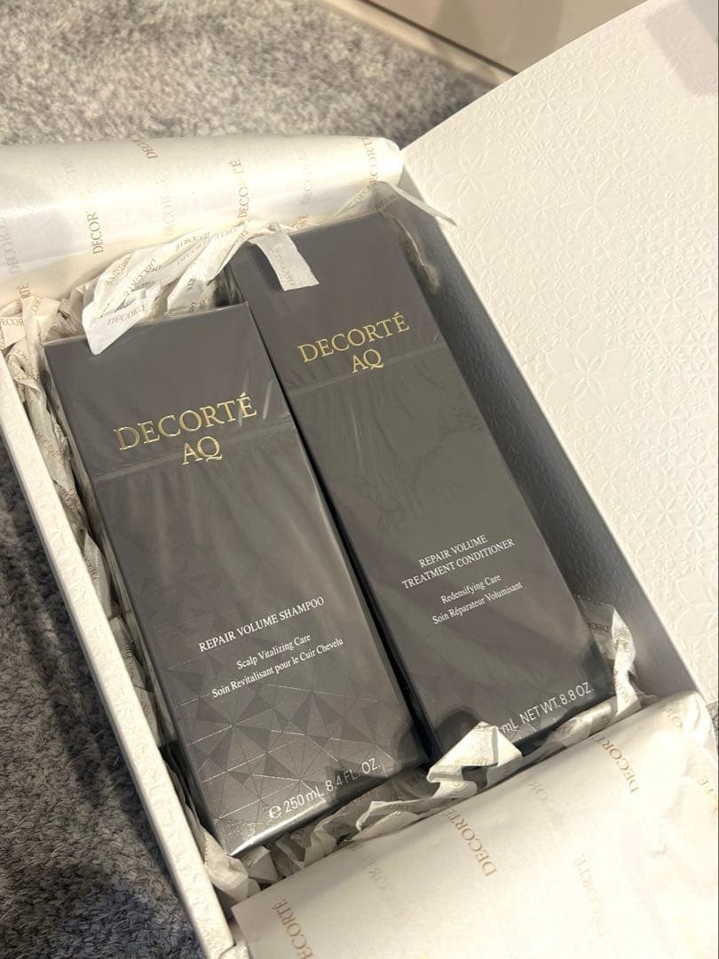 DECORTE AQ リペアボリュームシャンプー＆トリートメントセット