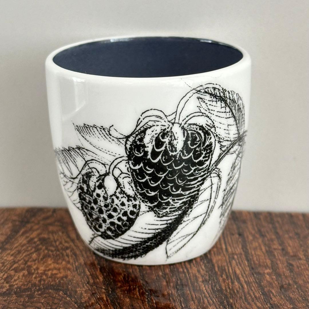 007 スージークーパー　ブラックフルーツ3個セット　エッグカップ