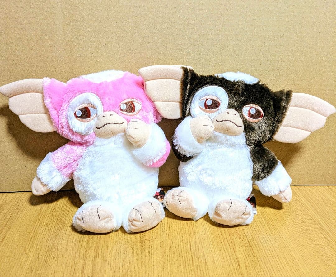 グレムリン ぬいぐるみ ギズモ ノーマル&ピンクセット - メルカリ