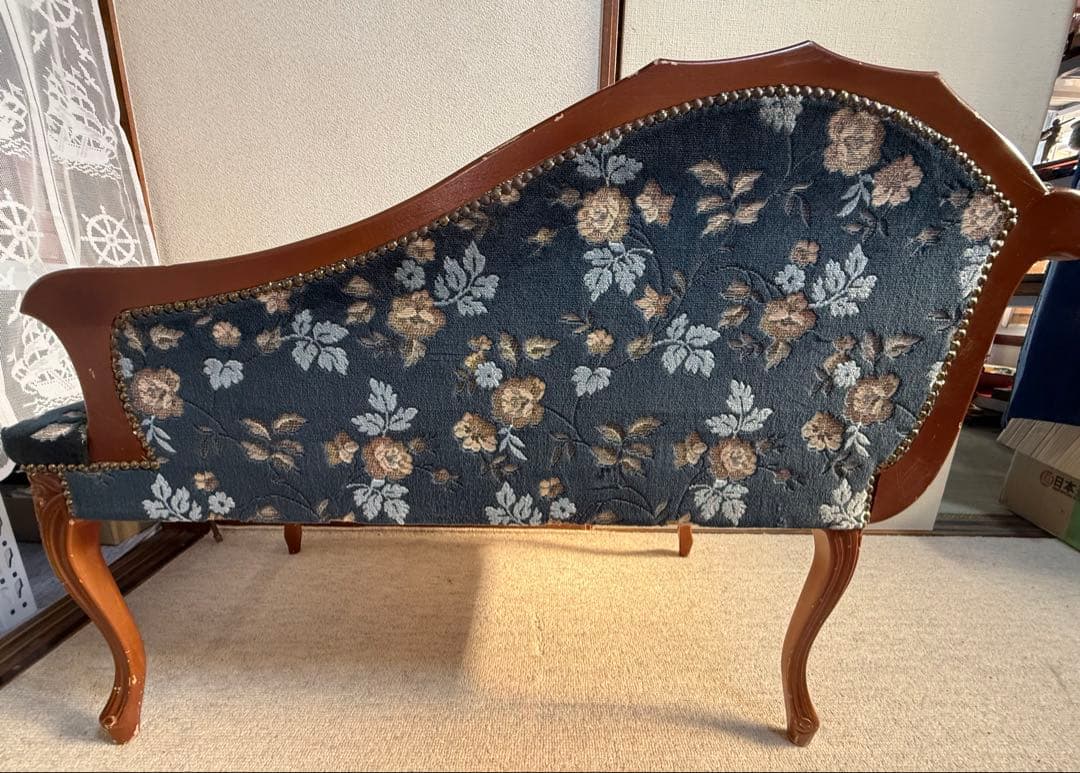 イタリア製　2人かけ　ソファー　刺繍座面　送料込み260126