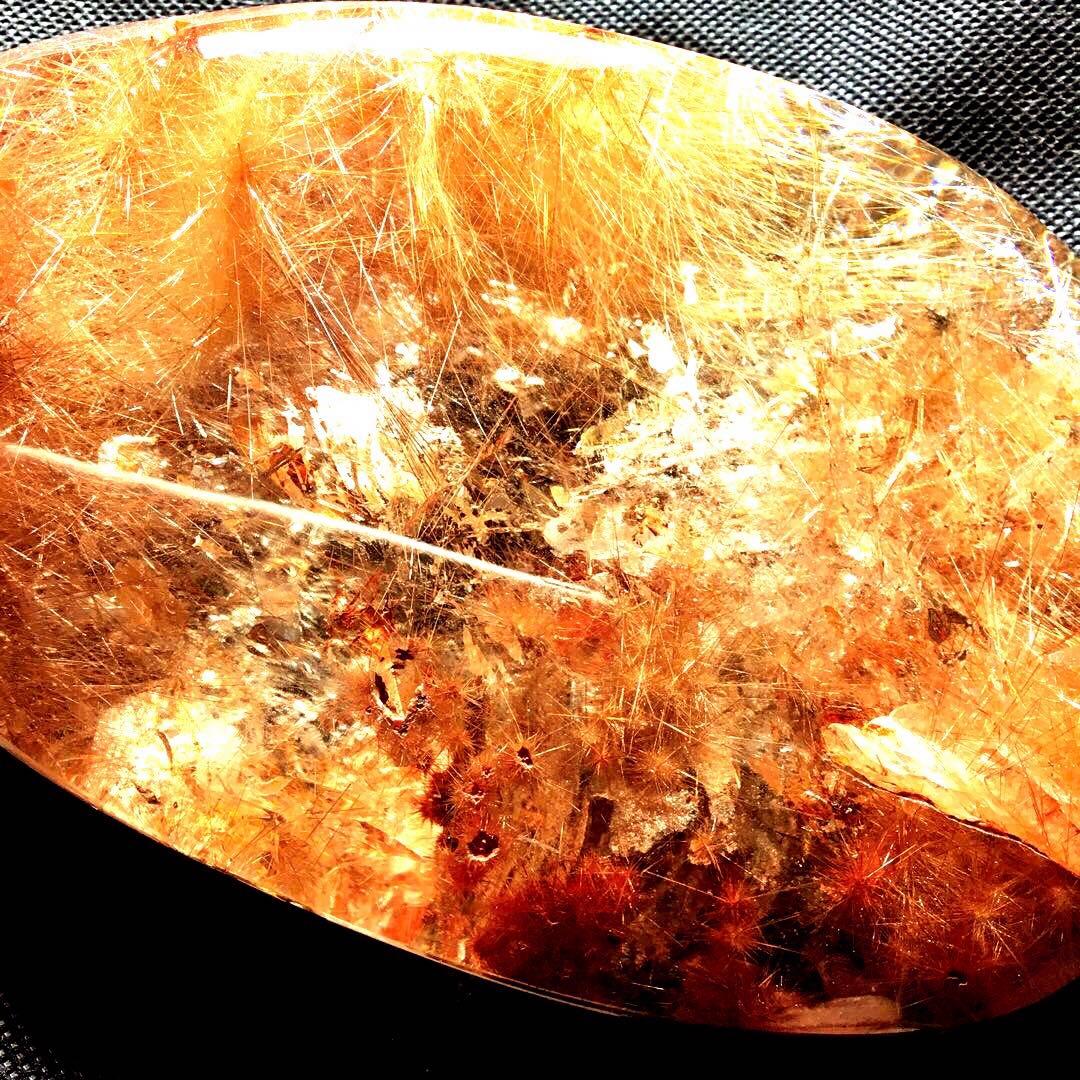 希少　個性強い　美しいガーデン赤茶色ルチルクォーツ　1.2キロ　置物　ライト付き