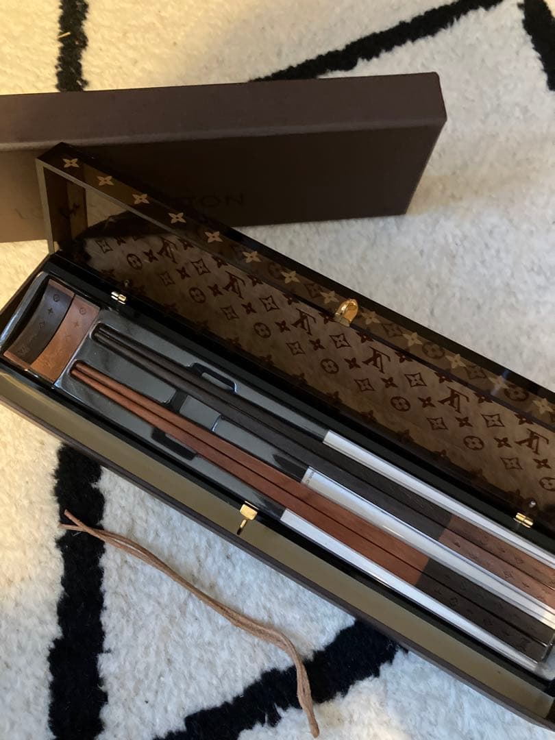Louis Vuitton ルイヴィトン 箸セット ケース付き 非売品 未使用