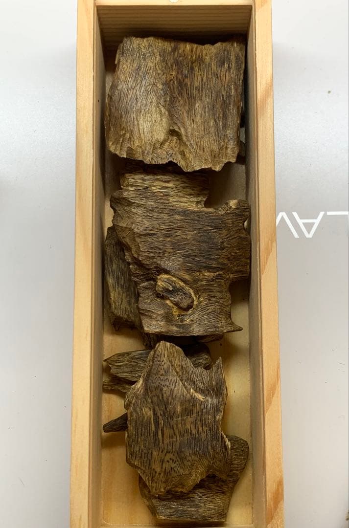 極上伽羅 沈香 香木 白伽羅：重さ:50g