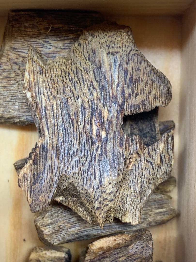 極上伽羅 沈香 香木 白伽羅：重さ:50g