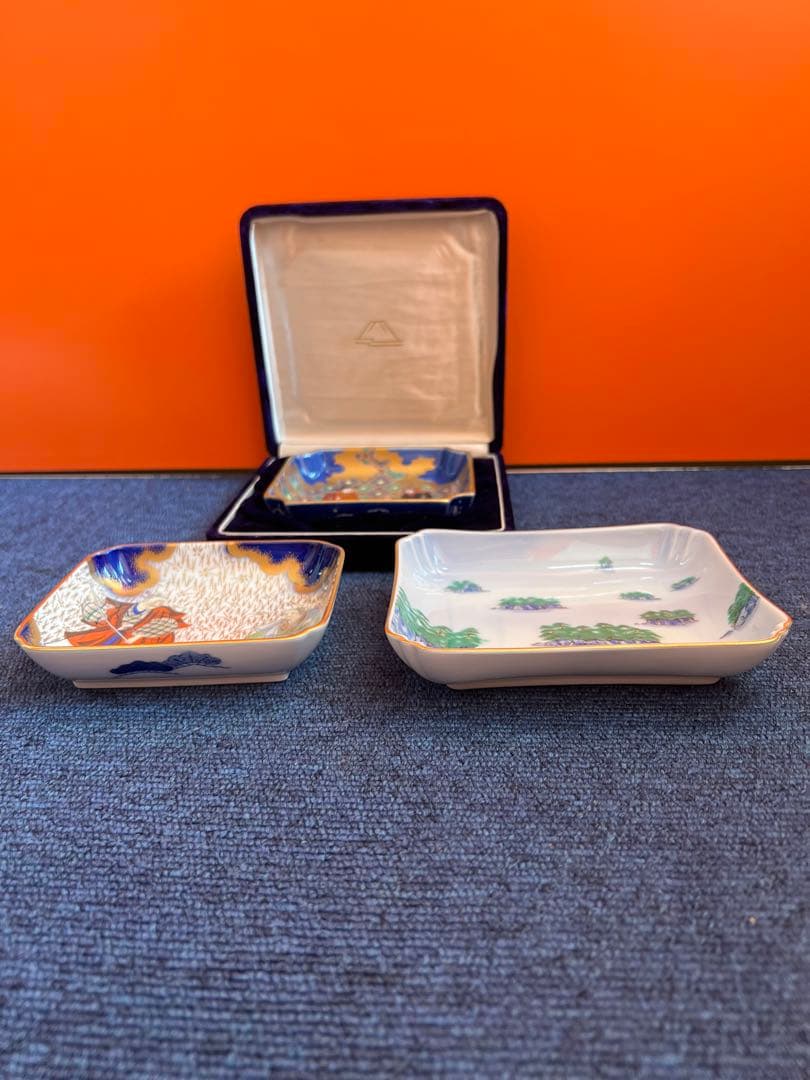 1252 深川製磁　絵皿　3客　金彩　未使用