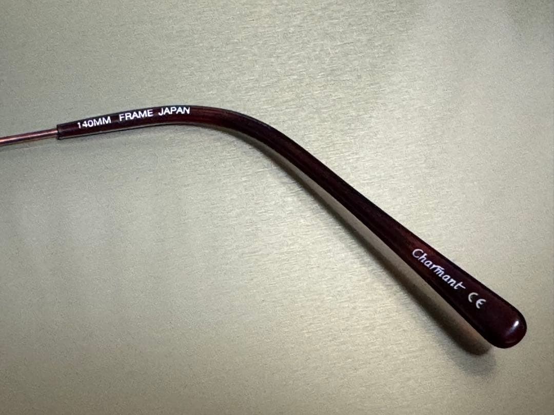 ✴︎美品✴︎ とてもオシャレな茶色メガネフレーム　　レンズ無し　伊達メガネ