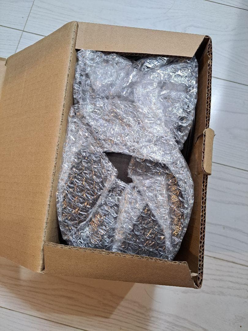 ガーデンライト LEDソーラーライト 庭 夜間自動点灯 ランタン ８つ