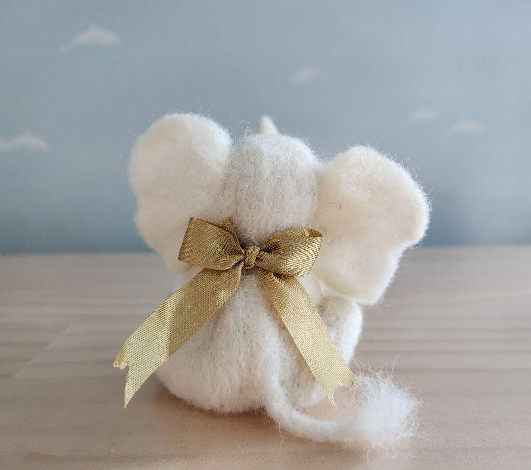ハンドメイド 羊毛フェルト 白い象