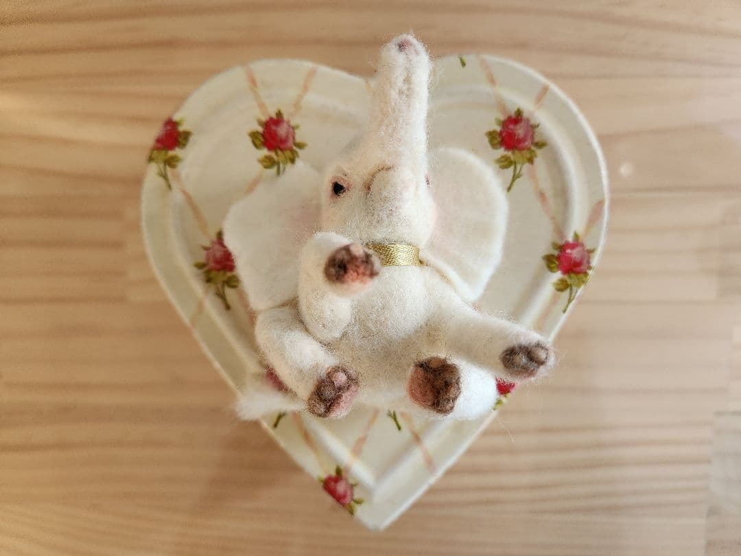 ハンドメイド 羊毛フェルト 白い象